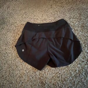 Lululemon size 2 speed up shorts